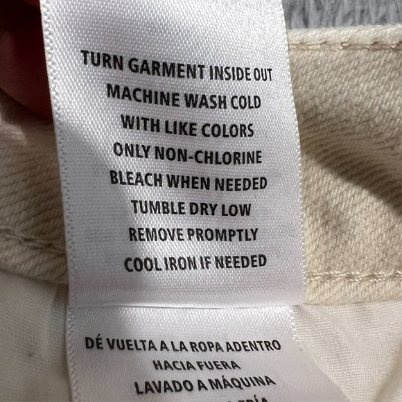 Shyanne Shorts Embroidered Floral‎ Off-White Button Fly Raw Hem Women's 28 28x3 - Picture 11 of 14